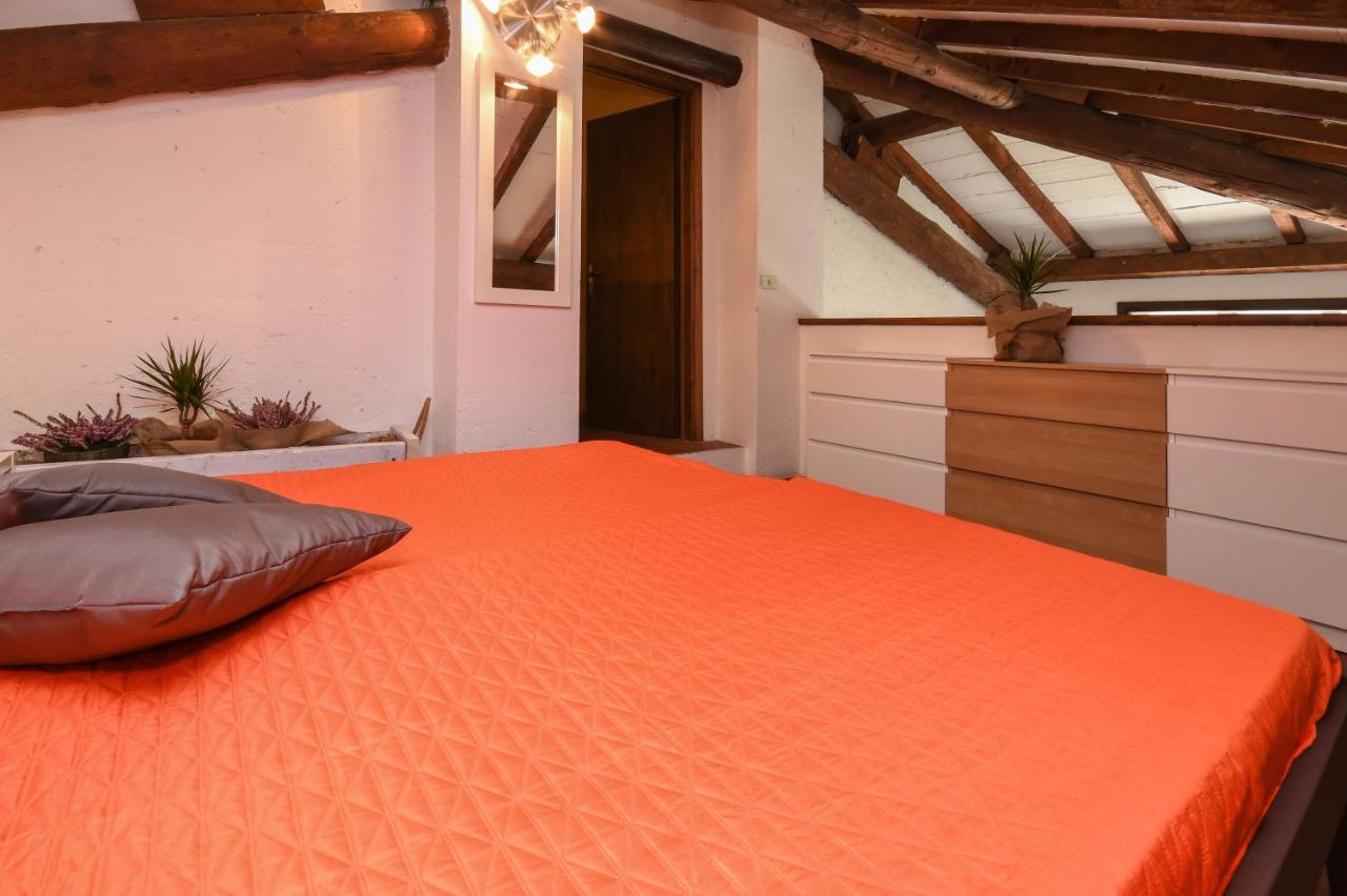 Apartamento Cascina Aurora Moniga del Garda Exterior foto